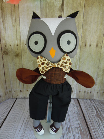 Owl, Boy, Gray, Brown Body/Black Shorts